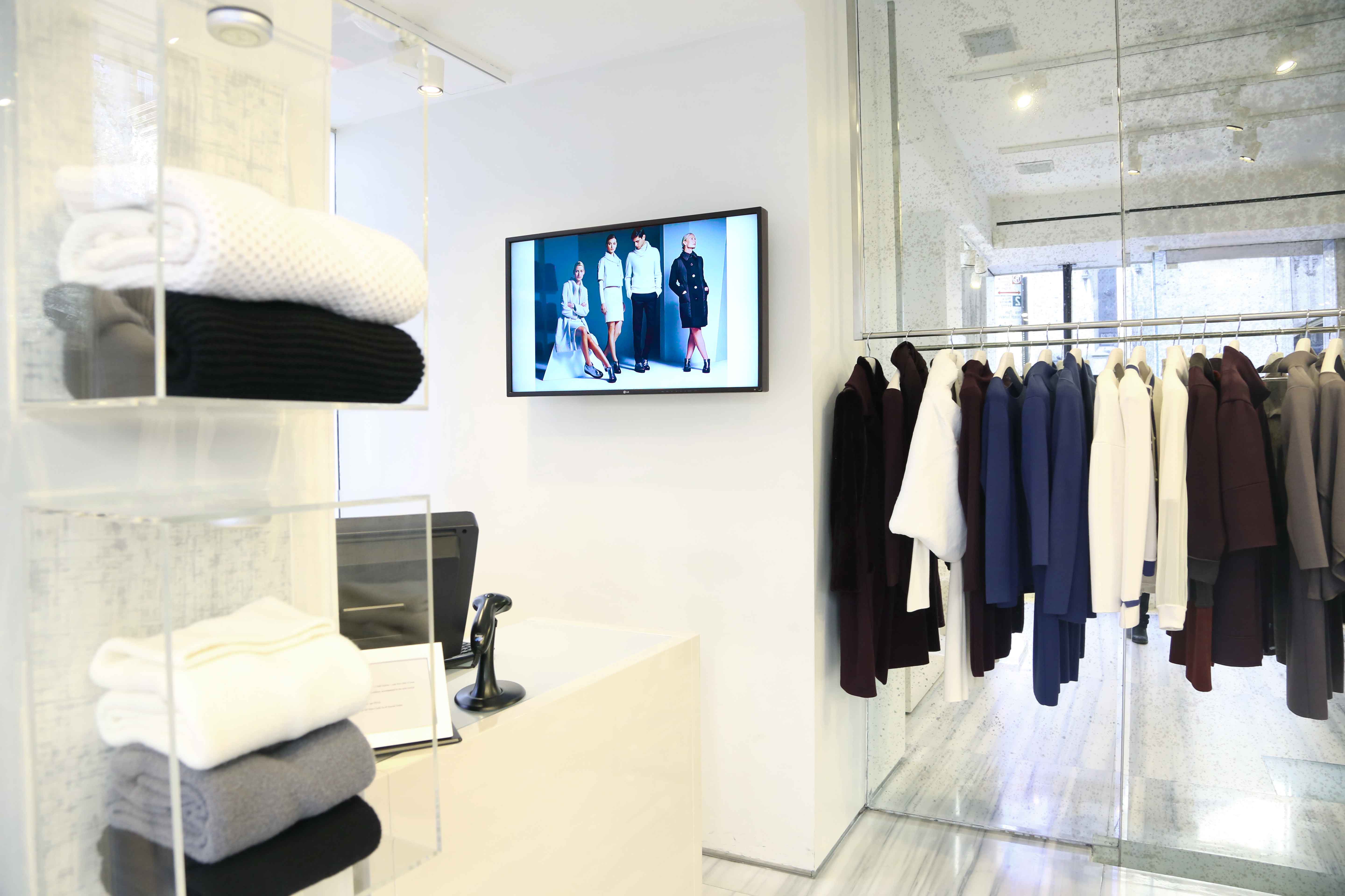 retail digital signage
