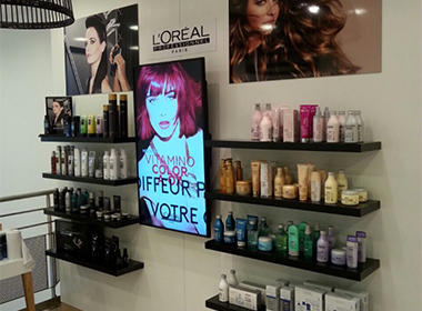 loreal salon, salon digital signage