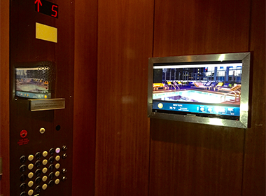 hotel digital signage, elevator digital signage