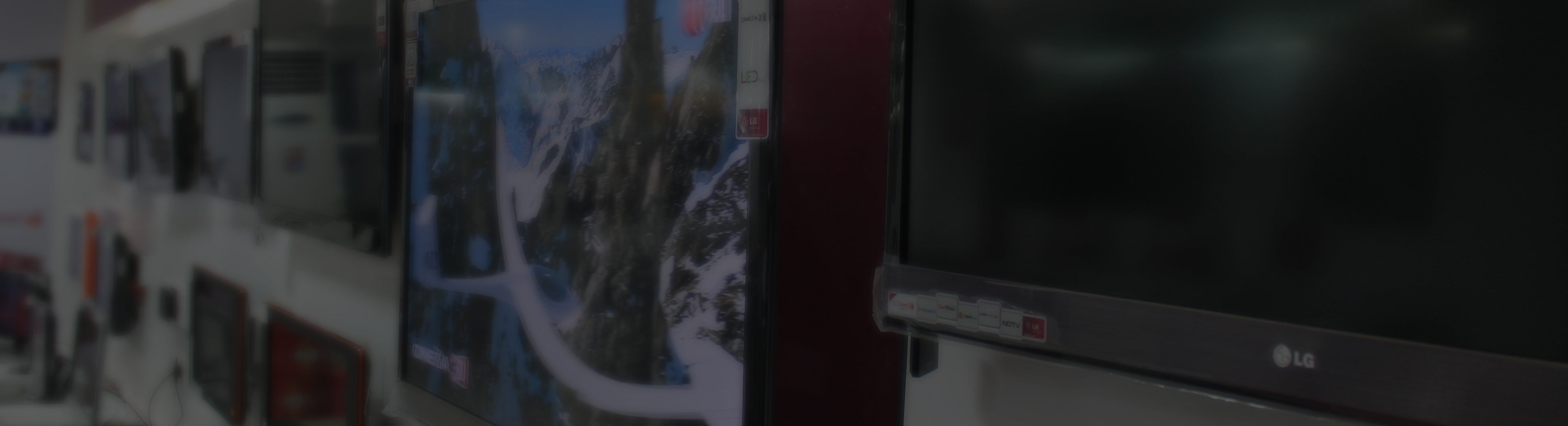 Digital Signage Displays vs. Consumer TVs CrownTV