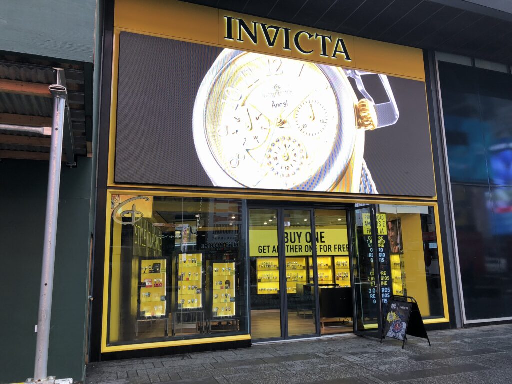 Invicta Digital Signage x CrownTV