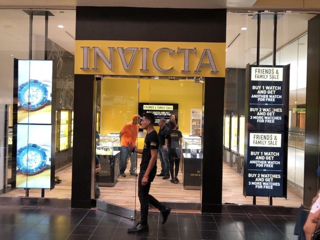 Digital Signage Invicta x CrownTV