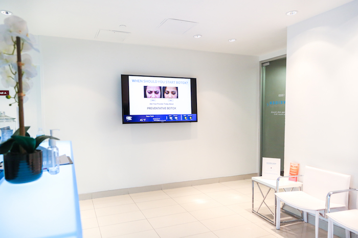 digital signage for internal communication