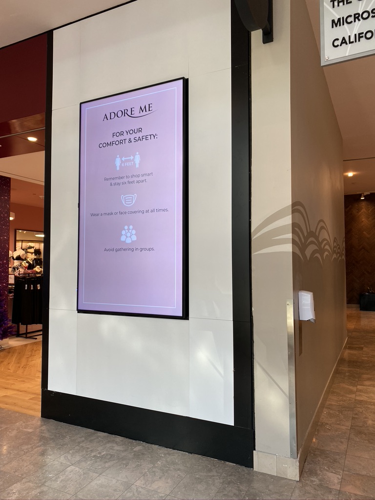 Indoor Digital Signage Displays for Business | CrownTV