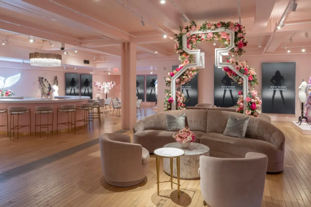 Victoria Secret Fifth Avenue flagship digital signage storefront